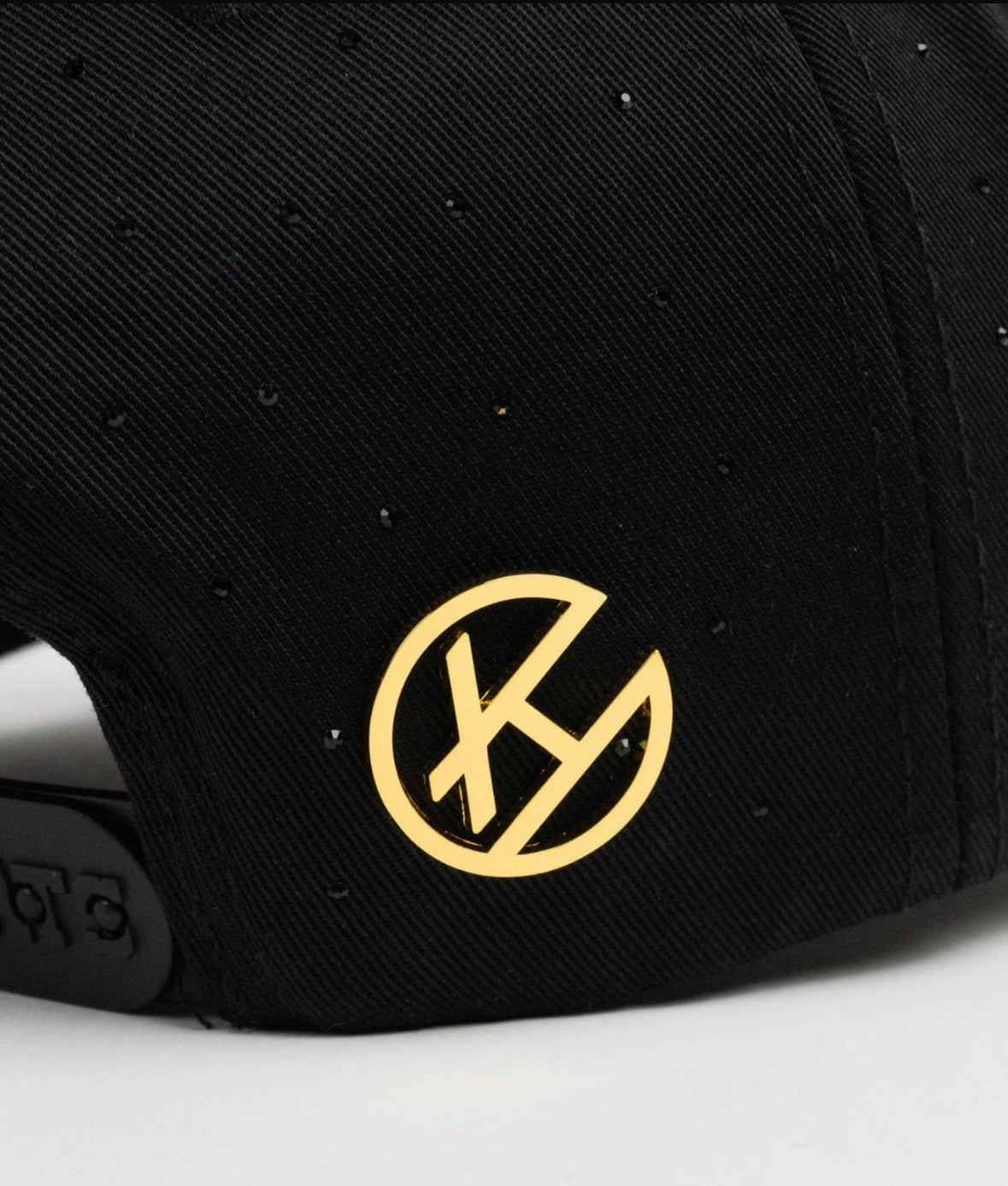 Lalala Gold Hat Bigg Boss