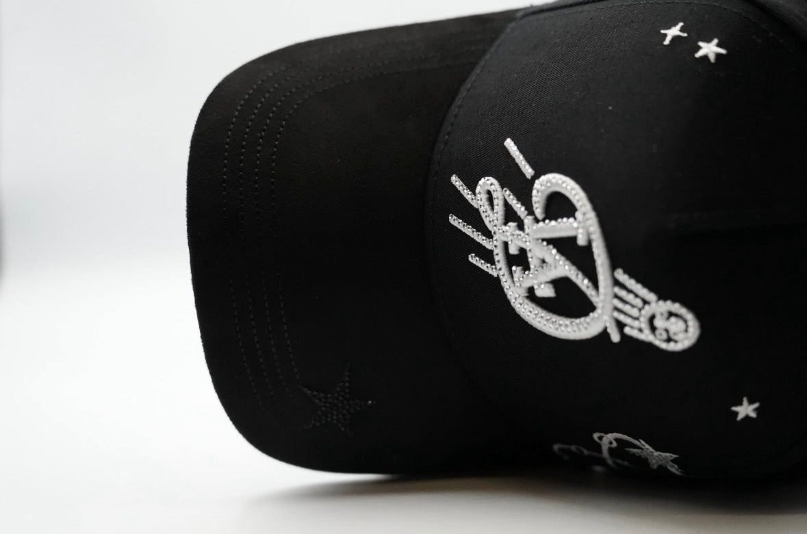 La Constellation Hat Bigg Boss