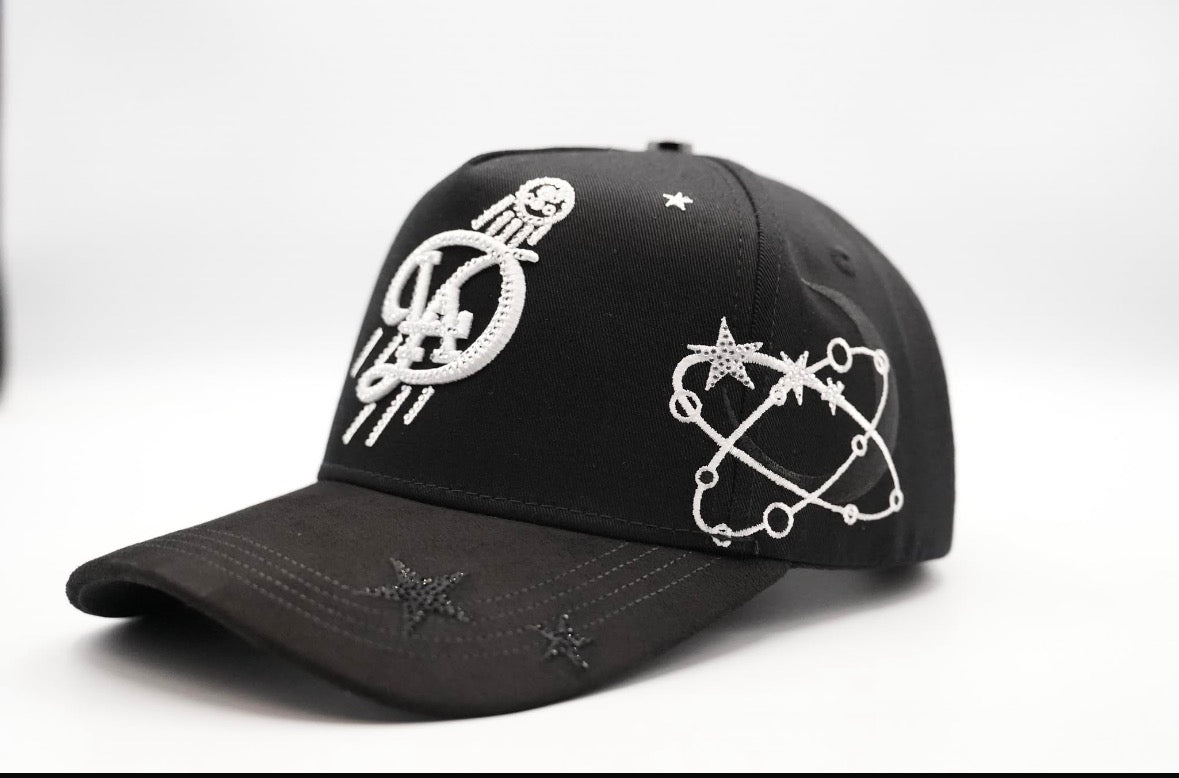 La Constellation Hat Bigg Boss