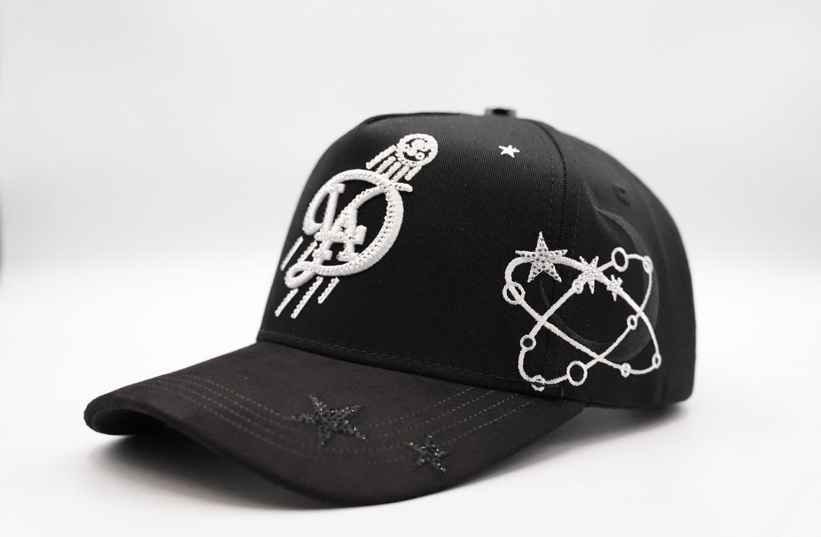 La Constellation Hat Bigg Boss