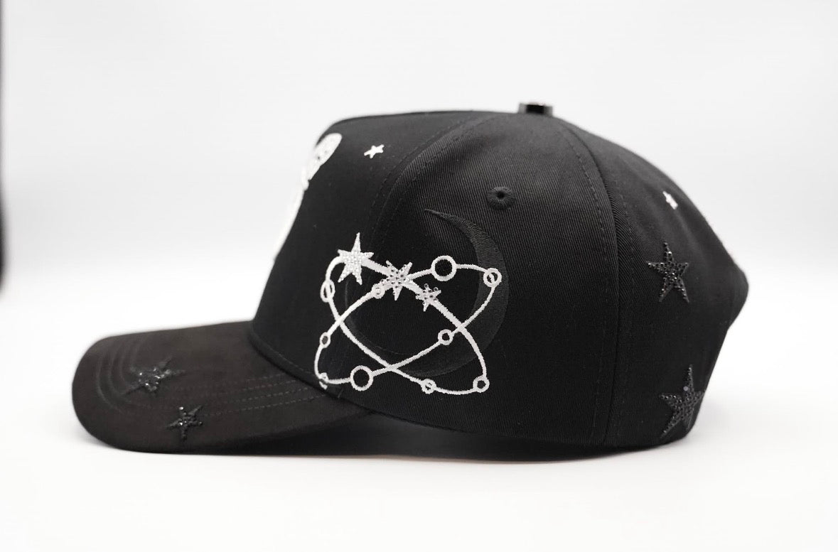 La Constellation Hat Bigg Boss